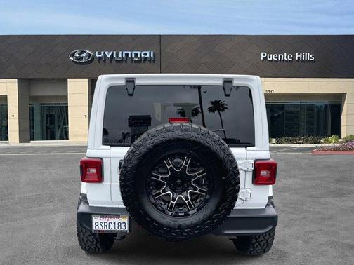 2021 Jeep Wrangler Unlimited Sahara