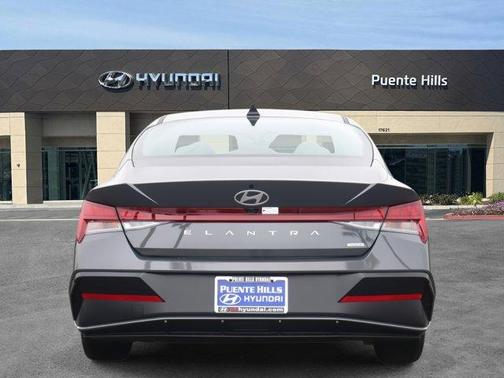 2025 Hyundai ELANTRA HEV Limited