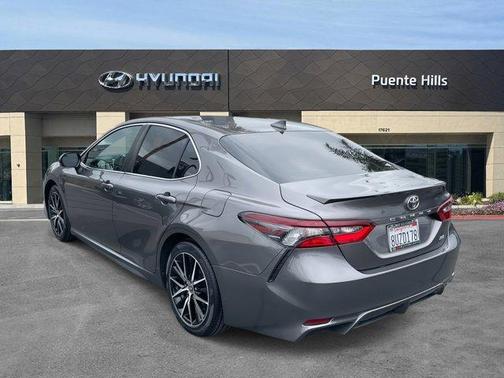 2021 Toyota Camry SE