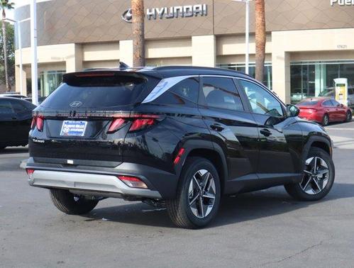 2025 Hyundai TUCSON SEL