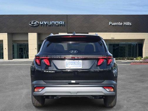 2025 Hyundai TUCSON SEL