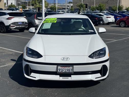 2025 Hyundai IONIQ 6 SEL