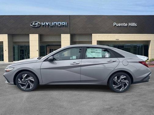2025 Hyundai ELANTRA HEV SEL Sport