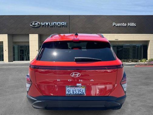 2024 Hyundai KONA SEL