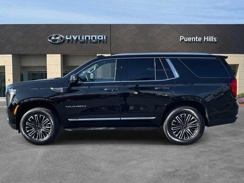 2025 GMC Yukon Elevation