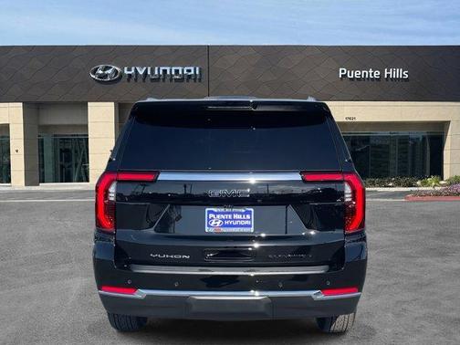 2025 GMC Yukon Elevation