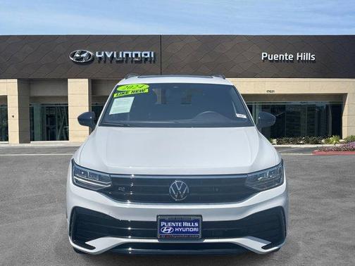 2024 Volkswagen Tiguan 2.0T SE R-Line Black