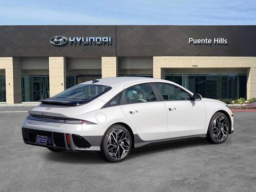 2025 Hyundai IONIQ 6 SEL