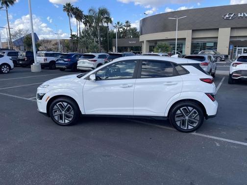 2023 Hyundai KONA EV SE