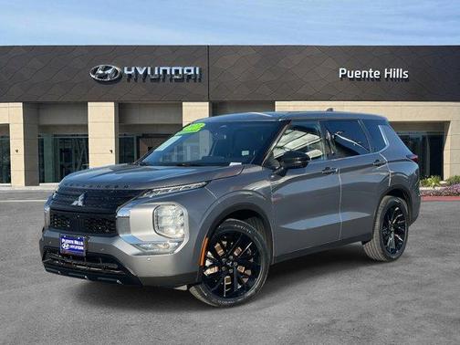 2023 Mitsubishi Outlander SE Black Edition