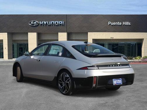 2025 Hyundai IONIQ 6 SEL