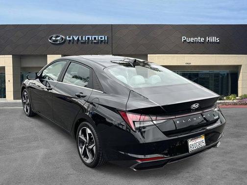 2021 Hyundai ELANTRA HEV Limited