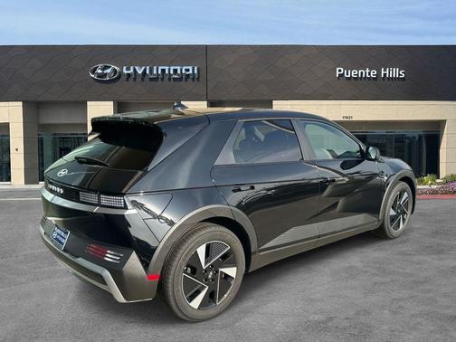 Abyss Black 2026 Hyundai IONIQ 5 SEL