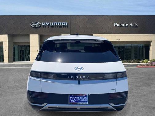 2023 Hyundai IONIQ 5 SEL