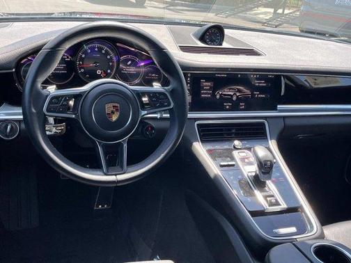 2018 Porsche Panamera 4S