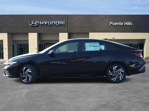 2025 Hyundai ELANTRA HEV SEL Sport