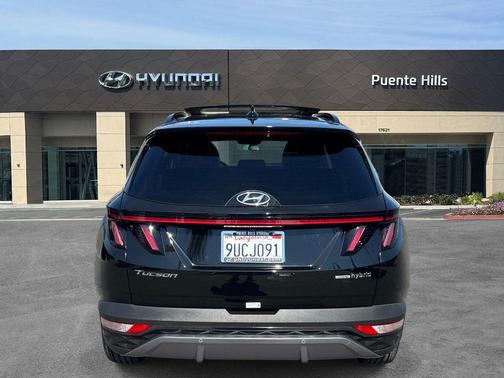 Black Pearl 2024 Hyundai TUCSON Hybrid Limited