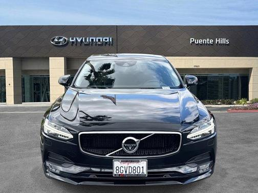 2018 Volvo S90 T5 Momentum