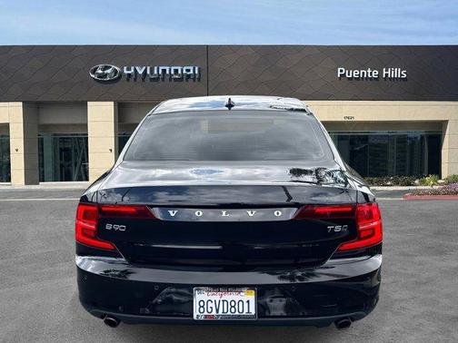 2018 Volvo S90 T5 Momentum