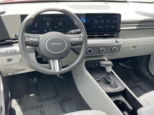 Ultimate Red Metallic 2025 Hyundai KONA SE