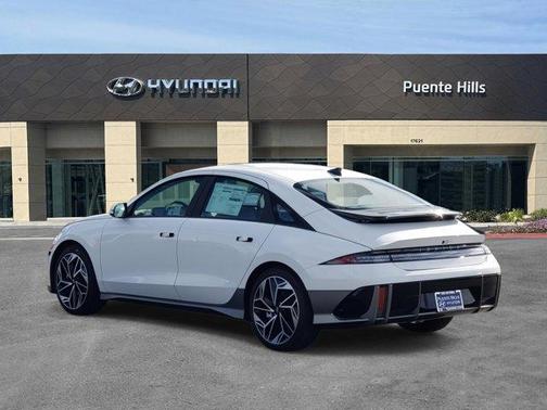 2025 Hyundai IONIQ 6 SEL