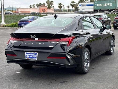 2025 Hyundai ELANTRA HEV Blue