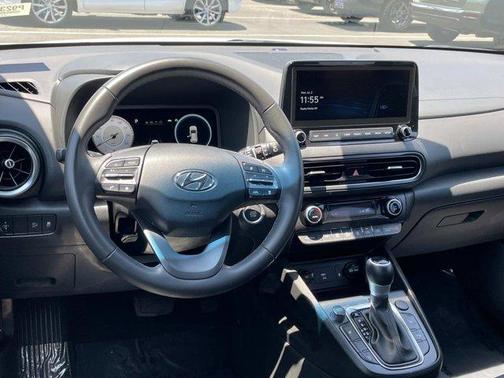 2022 Hyundai KONA Limited