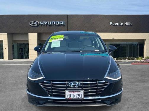2023 Hyundai SONATA SE