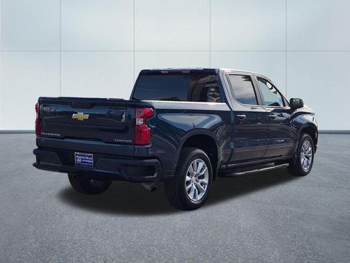 Northsky Blue Metallic 2022 Chevrolet Silverado 1500 Custom