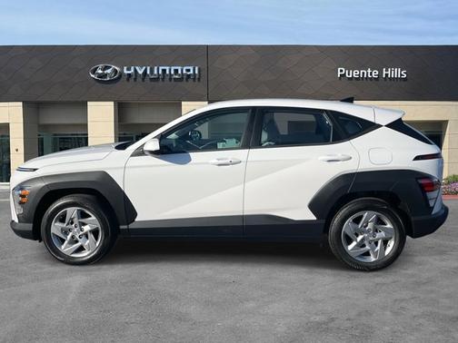 2024 Hyundai KONA SE