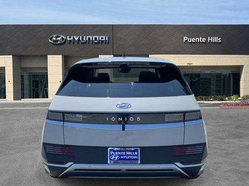 2023 Hyundai IONIQ 5 SE