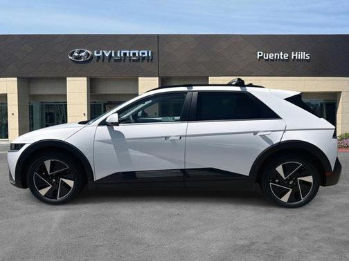 2025 Hyundai IONIQ 5 SEL