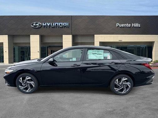 2025 Hyundai ELANTRA HEV SEL Sport