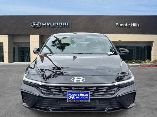 2025 Hyundai ELANTRA HEV SEL Sport
