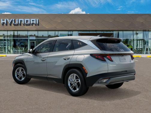 Shimmering Silver 2026 Hyundai TUCSON SE