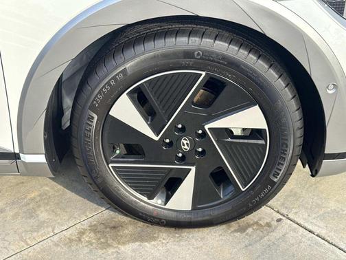 Atlas White 2026 Hyundai IONIQ 5 Limited