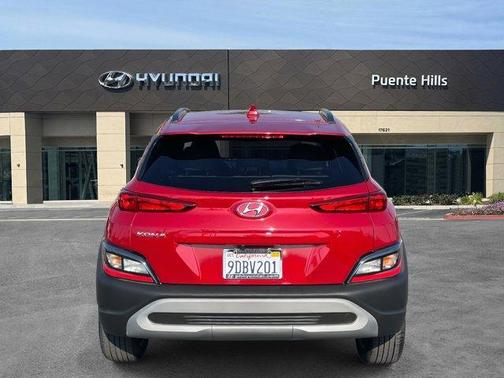2023 Hyundai KONA SEL