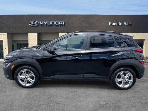 Abyss Black Pearl 2023 Hyundai KONA SEL