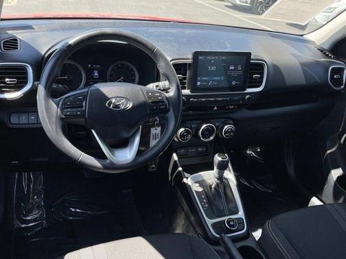 2022 Hyundai VENUE SEL