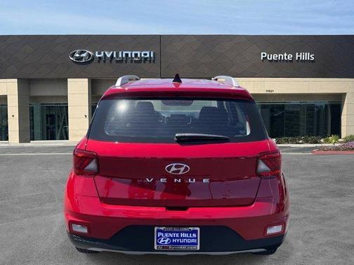 2022 Hyundai VENUE SEL