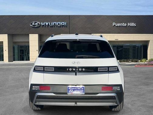 2025 Hyundai IONIQ 5 SEL