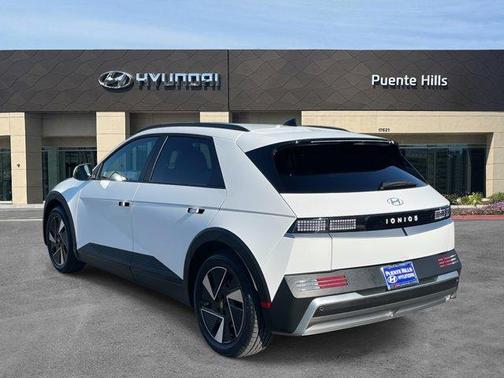 2025 Hyundai IONIQ 5 SEL