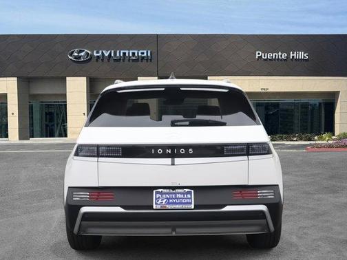 2025 Hyundai IONIQ 5 SEL