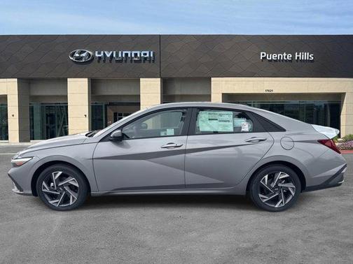 2025 Hyundai ELANTRA HEV SEL Sport