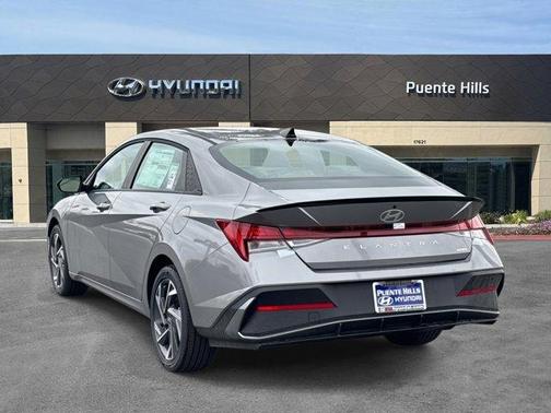 2025 Hyundai ELANTRA HEV SEL Sport
