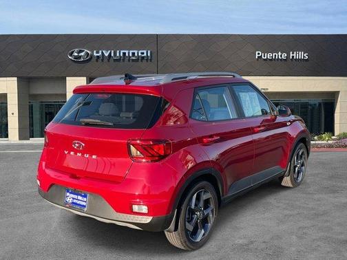 2022 Hyundai VENUE Limited