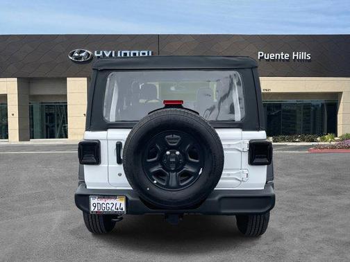 2022 Jeep Wrangler Unlimited Sport