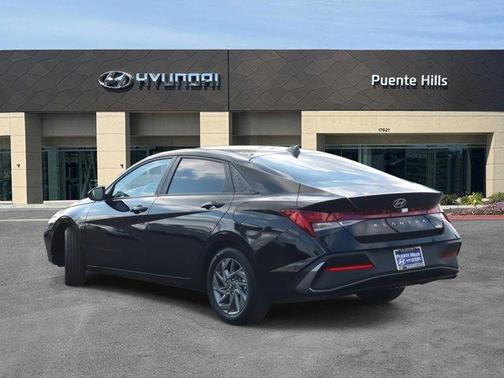 2024 Hyundai ELANTRA HEV Blue