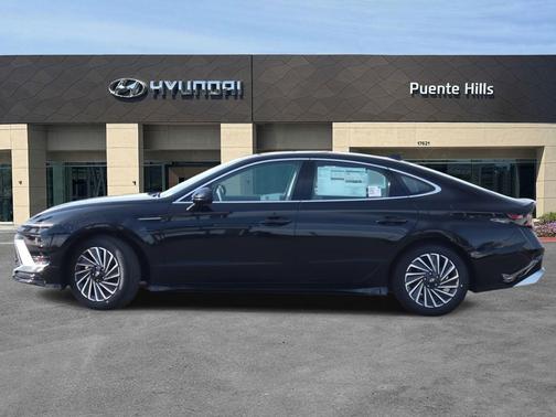 Abyss Black 2026 Hyundai SONATA Hybrid SE