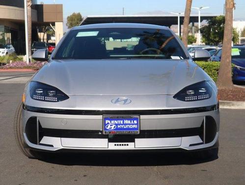 2025 Hyundai IONIQ 6 SE Standard Range
